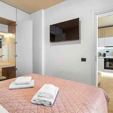 Sandy Breeze - Jacuzzi & Sauna Infinity Apartamento Năvodari