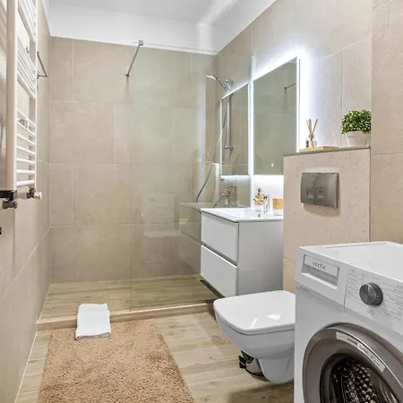 Sandy Breeze - Jacuzzi & Sauna Infinity Apartamento