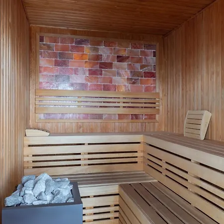Sandy Breeze - Jacuzzi & Sauna Infinity Apartamento