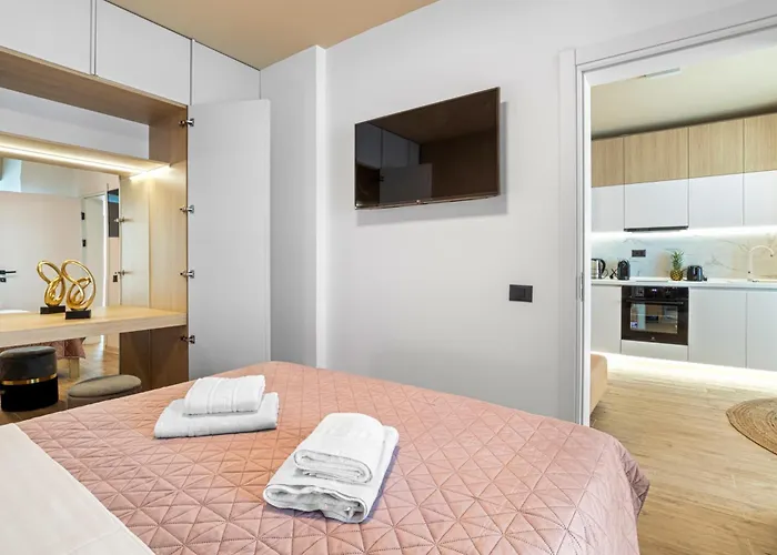 Sandy Breeze - Jacuzzi & Sauna Infinity Daire Navodari